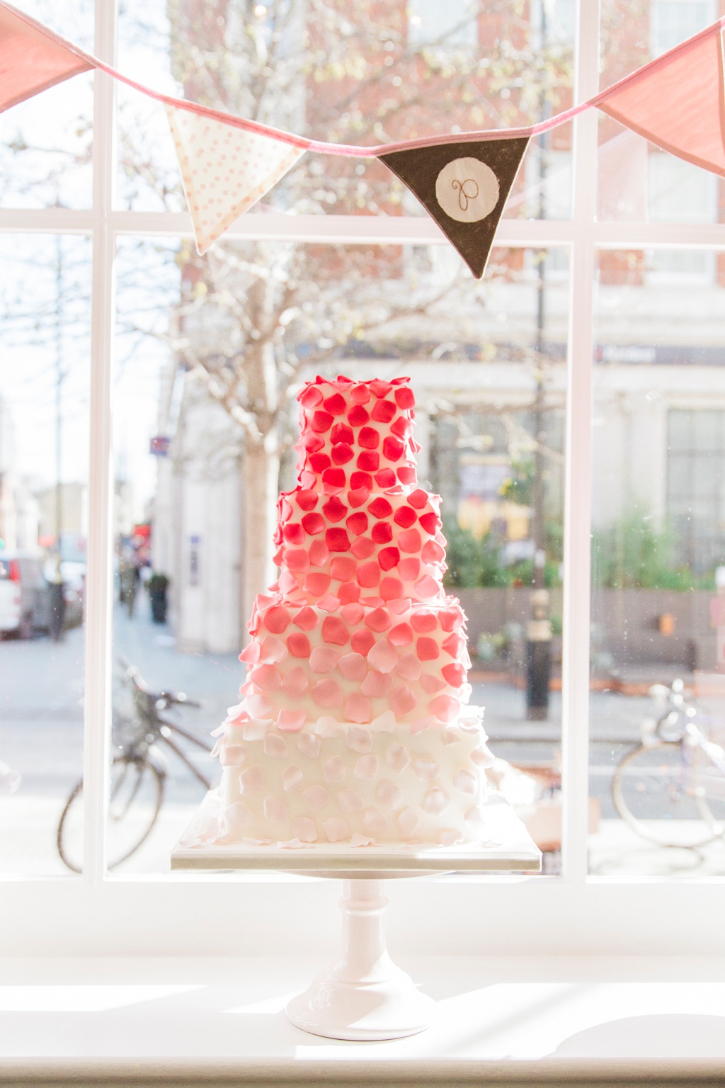 Maxeen Kim Photography, Peggy Porschen, Engagement Photography, Fine Art Photography, Wedding Cake