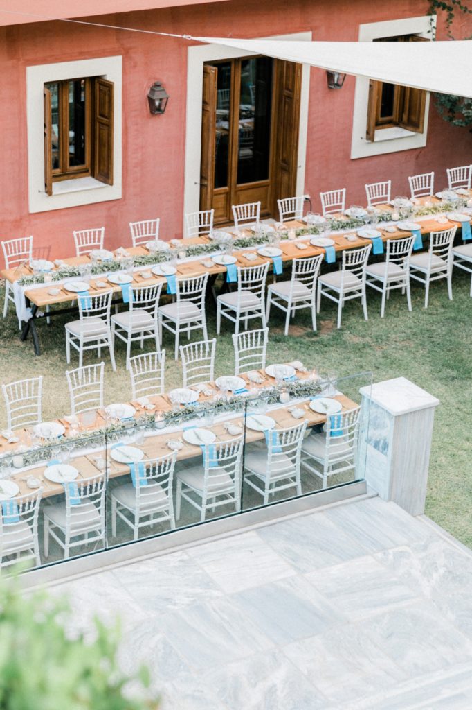 Reception tables in the garden at a Villa Veneziano wedding